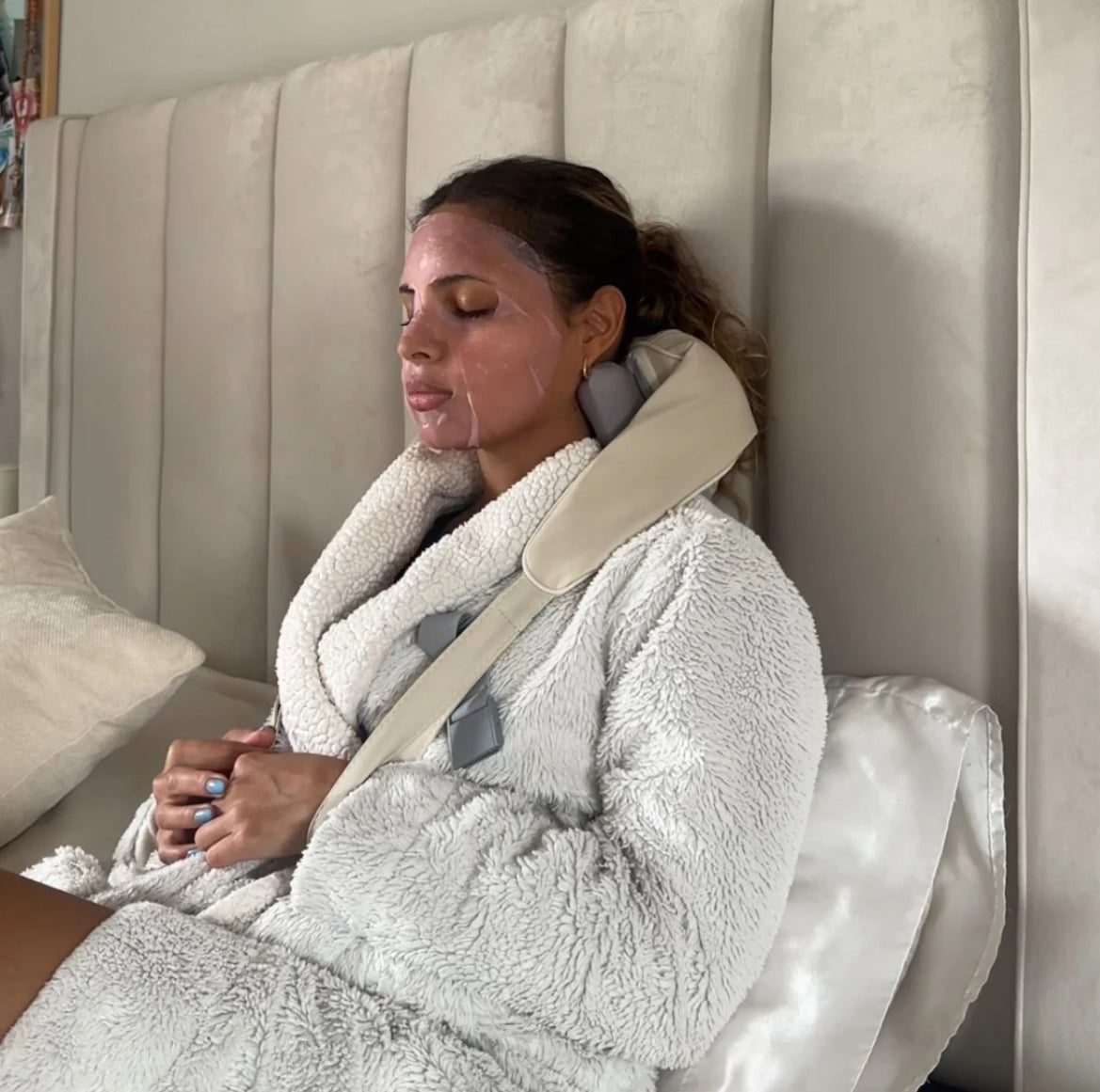 Relaxova Neck Shoulder Massager